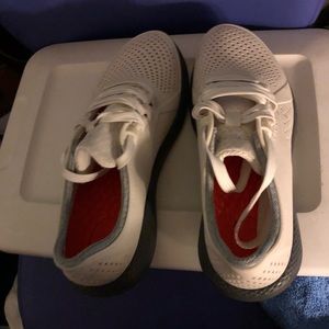 White Mens Low Rider Crocs